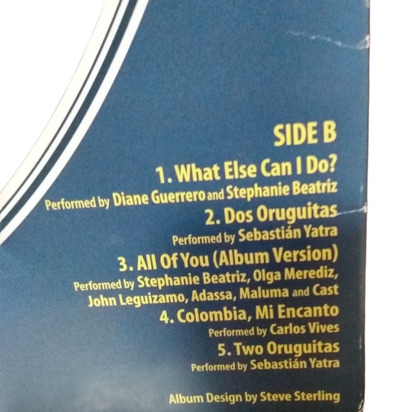 Disney Encanto LP Pre-owned - Picture 9 of 13